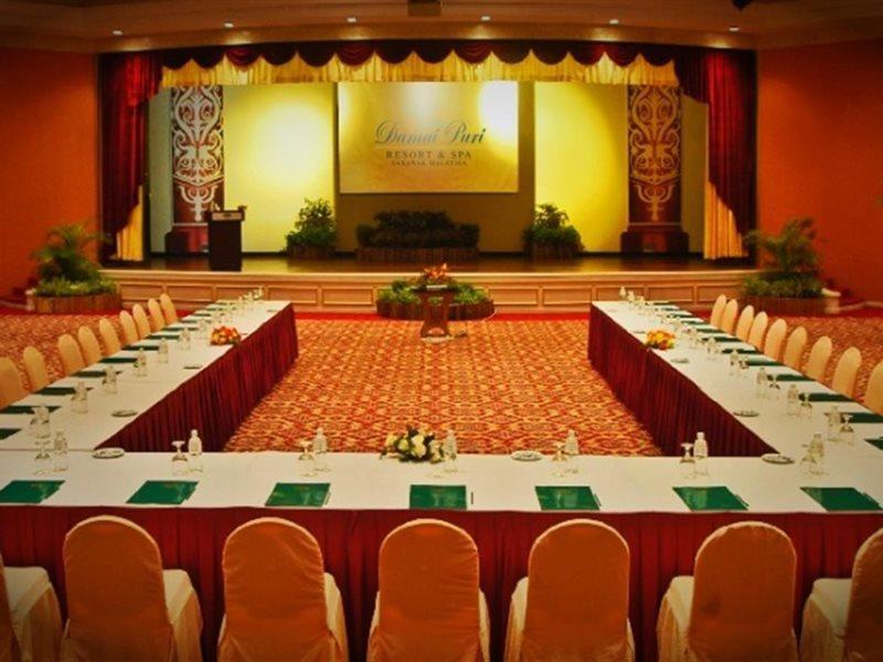 Damai Puri Resort & Spa Kuching Exterior foto The Royal Conference Hall