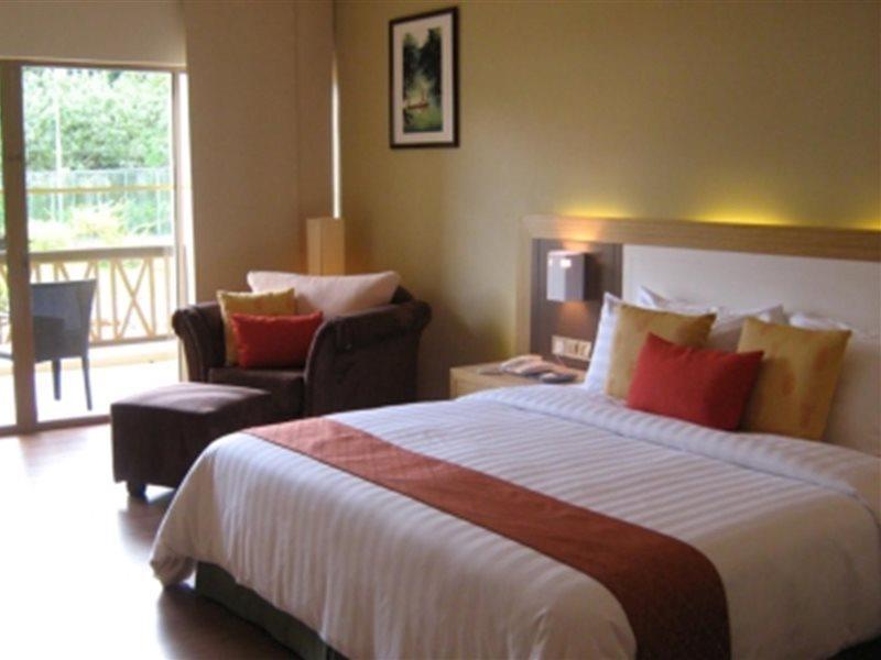 Damai Puri Resort & Spa Kuching Exterior foto Deluxe Room